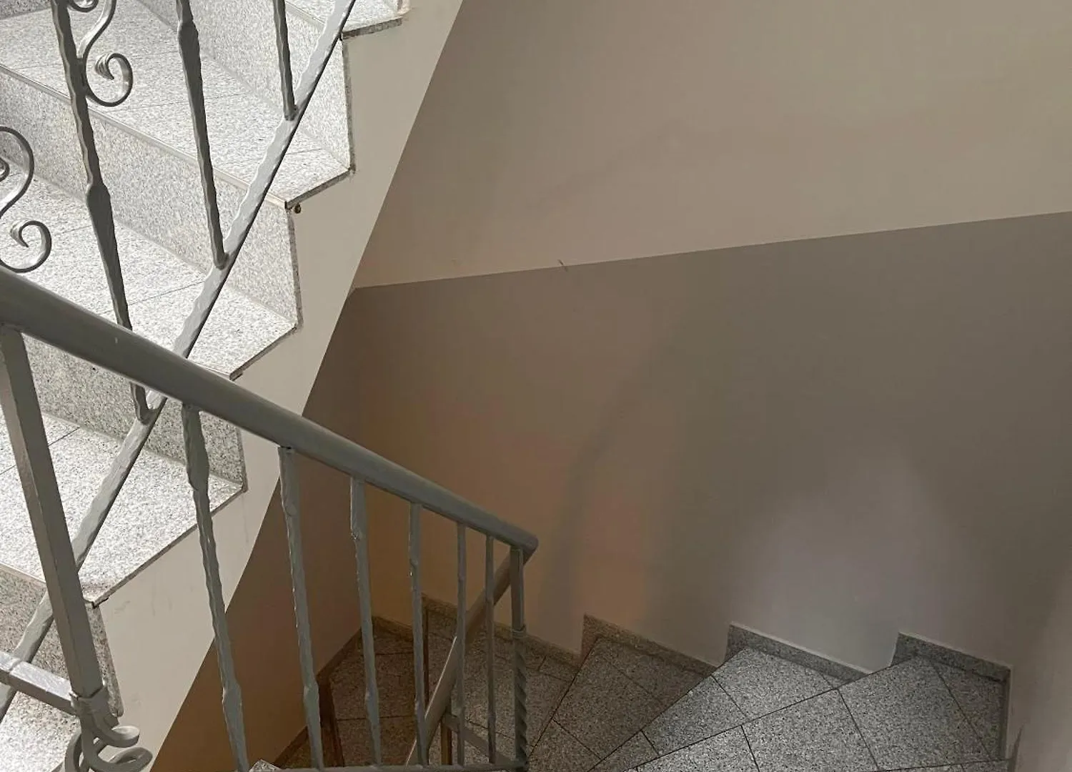 Cozy Studio Apartment In Neusser Street 쾰른 0*,  독일
